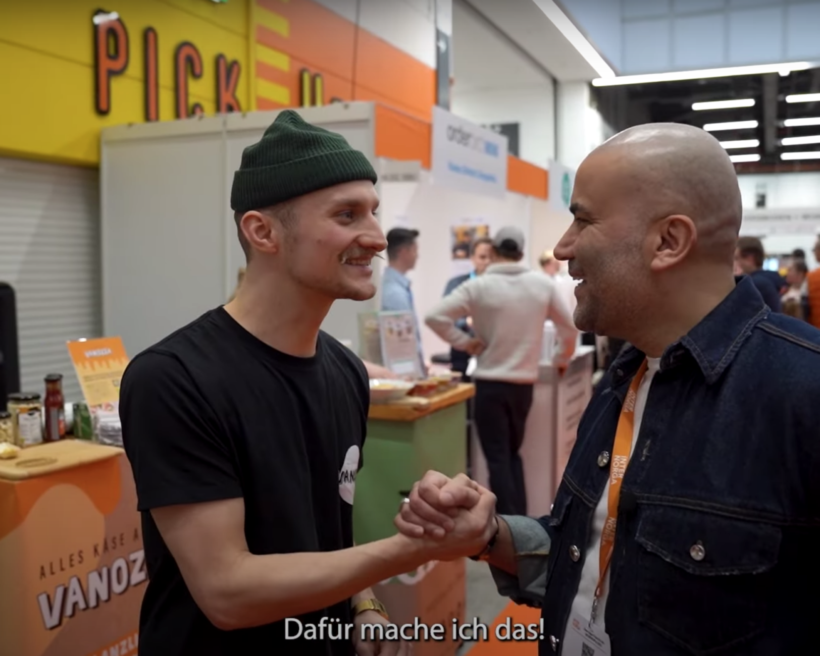 Kemal Ueres besucht VANOZZA auf der Internorga